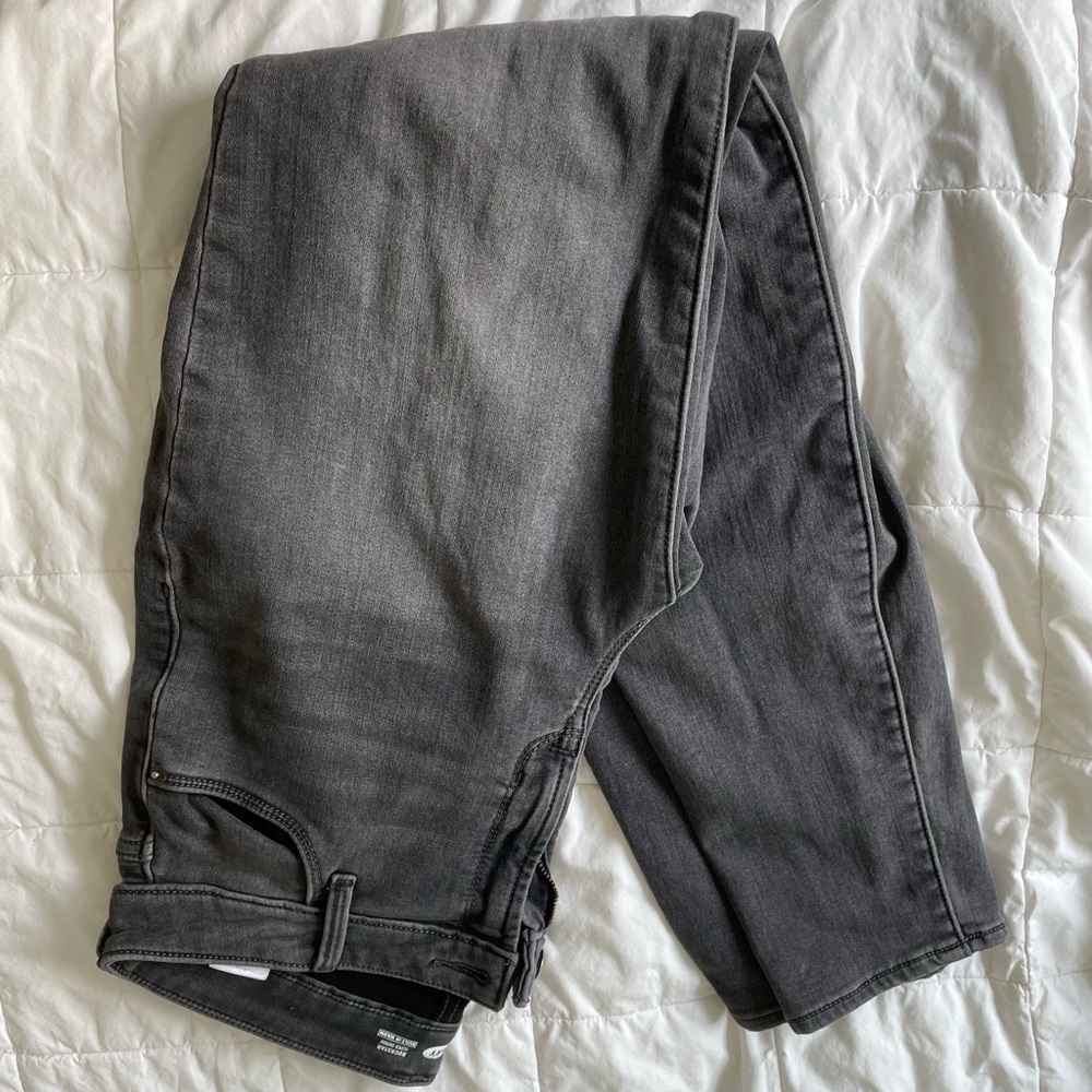 Old navy gray jeans size 6